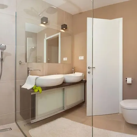 Luxury On The Beach With Pool More * Trogir