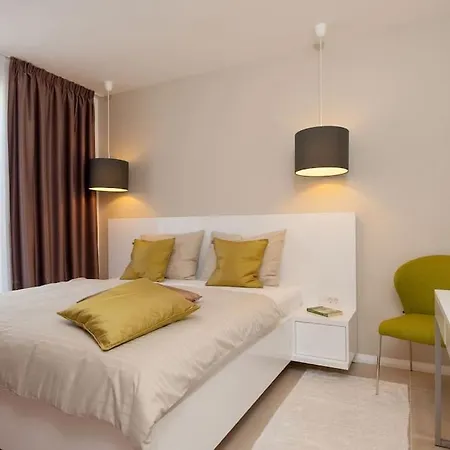 Luxury On The Beach With Pool More Trogir