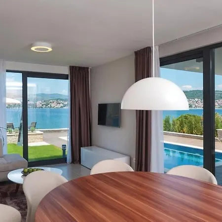 Luxury On The Beach With Pool More Villa Trogir