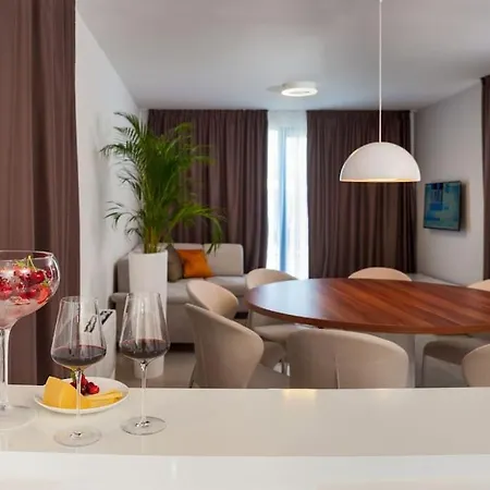 Luxury On The Beach With Pool More *